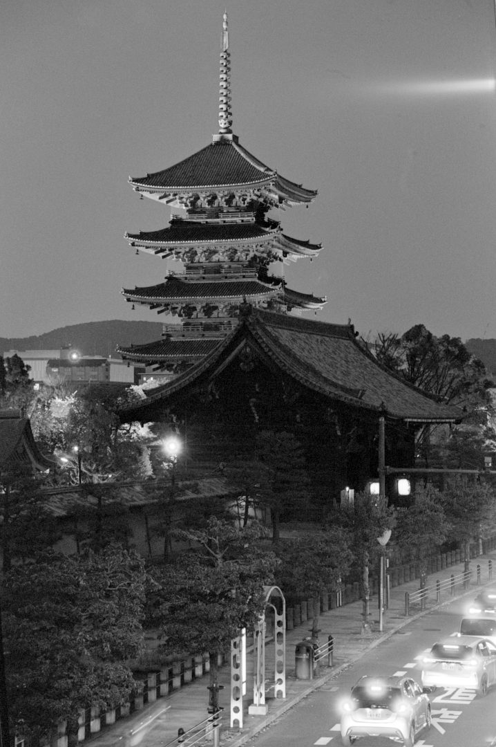 Toji bei Nacht - Peter Mair